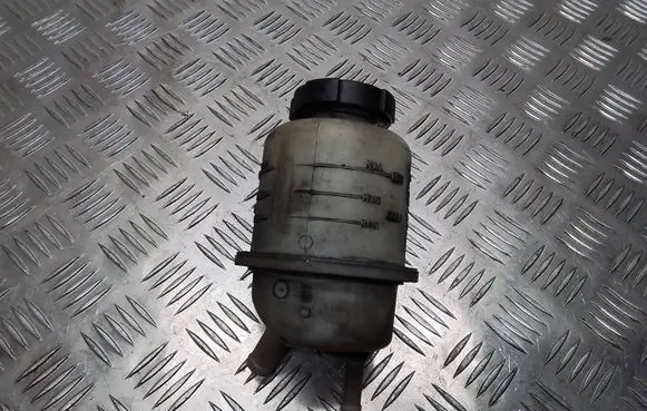 Power steering fluid tank/reservoir