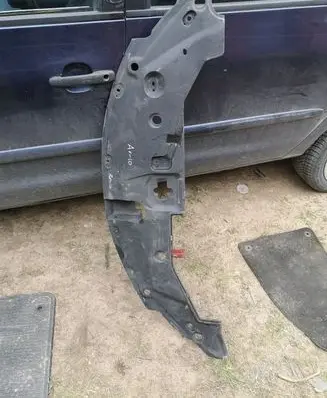 Toyota Avensis T270 Radiator trim 5328905010