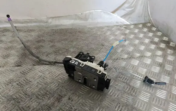 Front door lock
