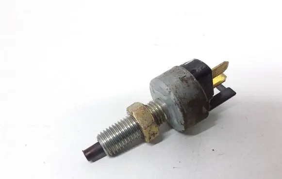 Brake pedal sensor switch