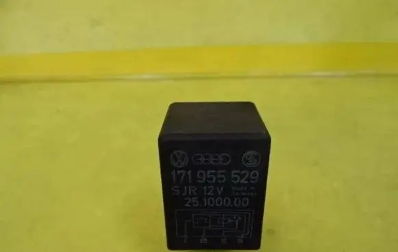 Volkswagen Golf II Other relay 171955529 25.1000.00 25100000