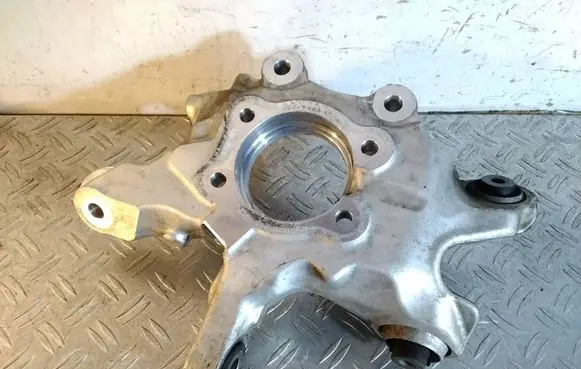 Lexus RX V Rear wheel hub