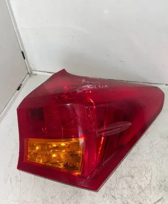 Toyota Auris E180 Rear/tail lights 81556 02730