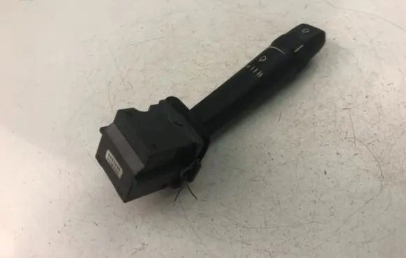 Volvo S60 Indicator stalk 8691695