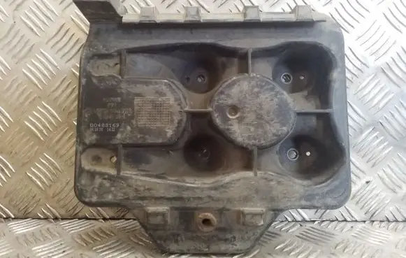 Battery tray