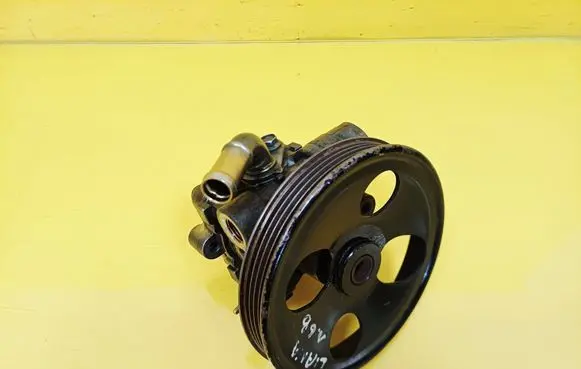 Suzuki Liana Power steering pump 