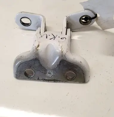 Hyundai Ioniq Rear door lower hinge