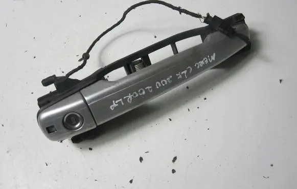 Mercedes-Benz CLK A208 C208 Front door exterior handle