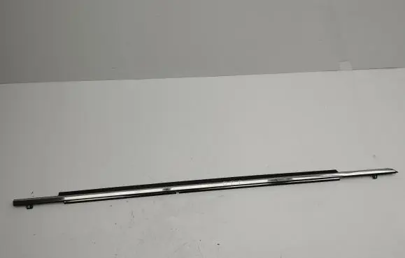 Mazda CX-5 II Front door glass trim molding