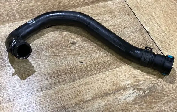 Land Rover Range Rover Sport L494 Engine coolant pipe/hose CPLA18N252AC CV1XA