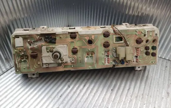 Nissan Terrano Speedometer (instrument cluster) 900901