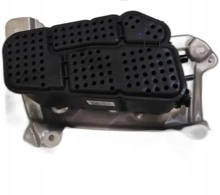 Active carbon filter fuel vapour canister