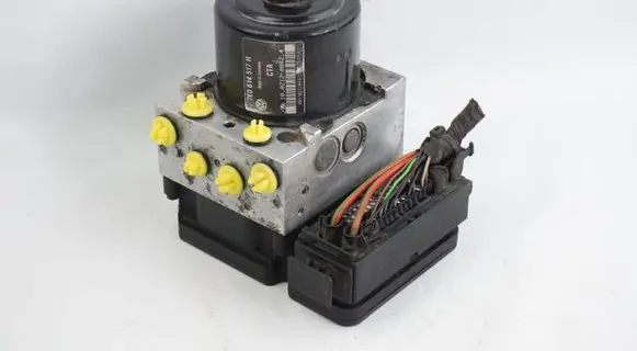 Volkswagen Transporter - Caravelle T5 ABS Pump 7E0614517H 7E0907379K