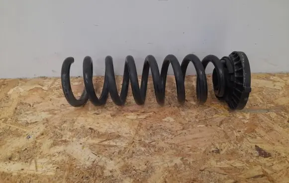 Mercedes-Benz C W205 Rear coil spring