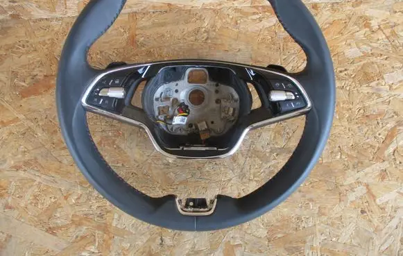 Skoda Octavia Mk4 Steering wheel 5E3959542F