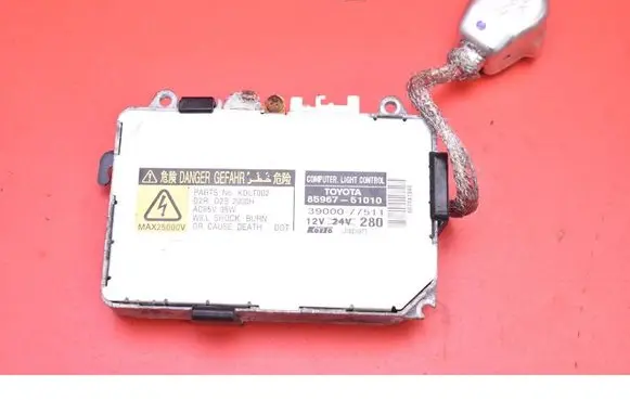 Cadillac SRX Voltage converter/converter module 8596751010