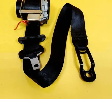Peugeot 206 Front seatbelt B507744
