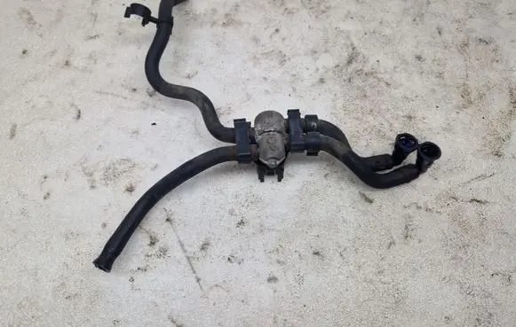 Volkswagen Fox Fuel line pipe 6Q0131101