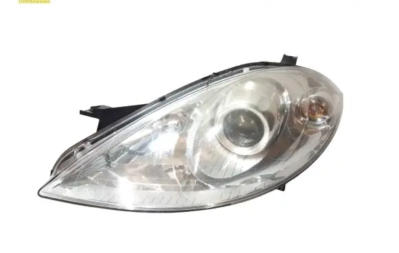 Mercedes-Benz A W169 Headlight/headlamp A1698200761