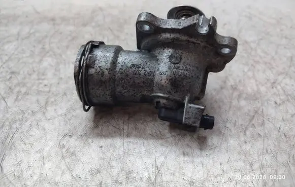 Mercedes-Benz ML W164 Thermostat/thermostat housing A6422001615