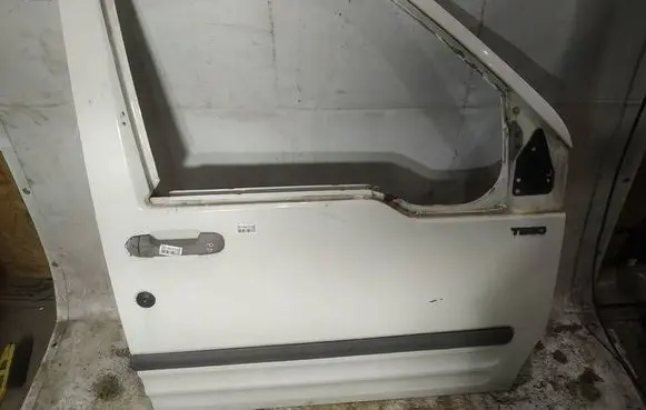 Ford Transit - Tourneo Connect Front door baltos