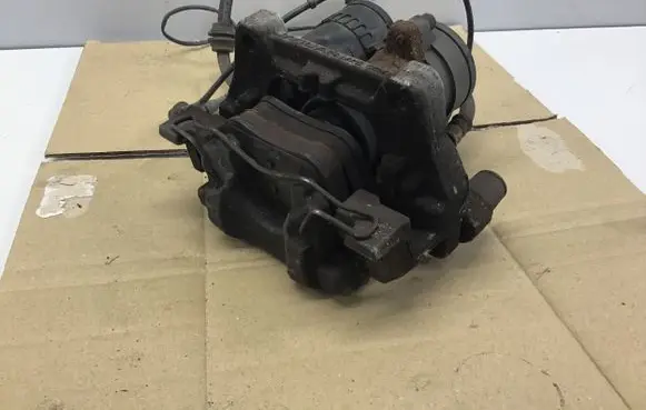 Land Rover Evoque I Rear brake caliper GJ322K327BE