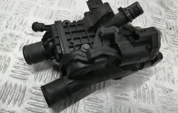 Ford Mondeo MK V Thermostat/thermostat housing 9804160380