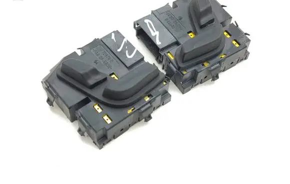 Mercedes-Benz CLS C218 X218 Seat control switch A2048701758 A2048701658 03467801