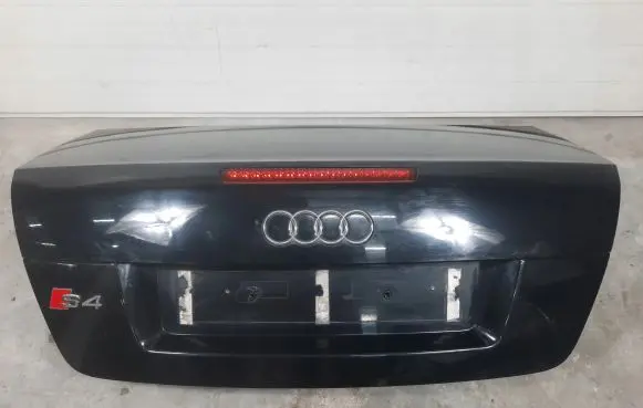 Audi A4 S4 B7 8E 8H Tailgate/trunk/boot lid
