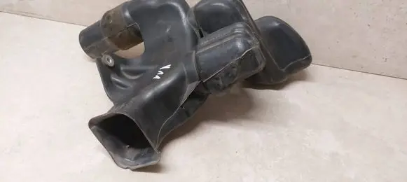 Chrysler 300 - 300C Intake resonator 04591871AB