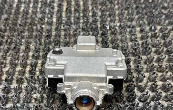 Windshield/windscreen camera