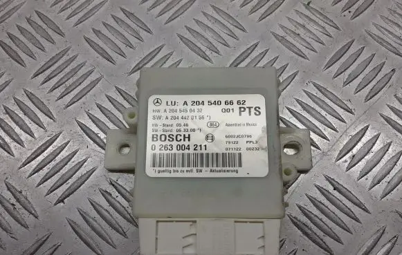 Mercedes-Benz C W204 Parking PDC control unit/module A2045406662
