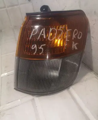 Mitsubishi Pajero Front indicator light 21037746 21037747