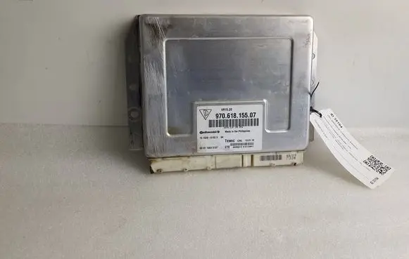 Porsche Panamera (970) Air suspension control unit module (rear) 97061815507