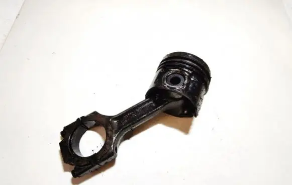 Fiat Marea Piston with connecting rod
