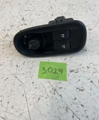 Renault Master III Electric window control switch 8200637849