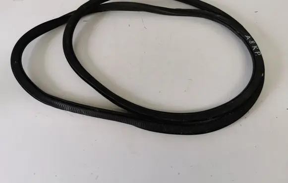 Audi A8 S8 D4 4H Front door rubber seal 