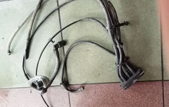 Seat Ibiza III (6L) Valve 045131051S