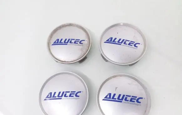 Mercedes-Benz E W212 Non-original wheel cap 