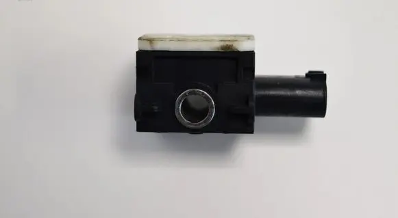 Mercedes-Benz S W221 Airbag deployment crash/impact sensor 0038202826