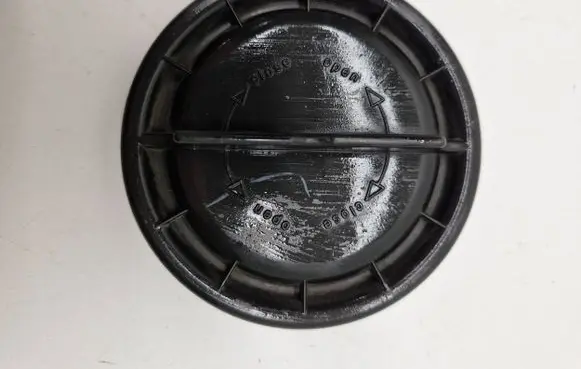 BMW X5 E70 Headlight/headlamp dust cover 63127192573 7192573 14735400