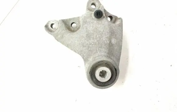 Mercedes-Benz B W246 W242 Engine mount bracket 2462401109 A2462401109