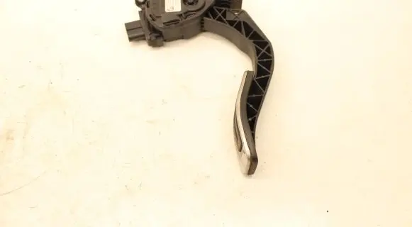Audi A4 S4 B8 8K Accelerator throttle pedal 8K1723523A