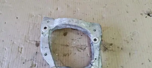 Opel Corsa F A/C compressor mount bracket 9826641380