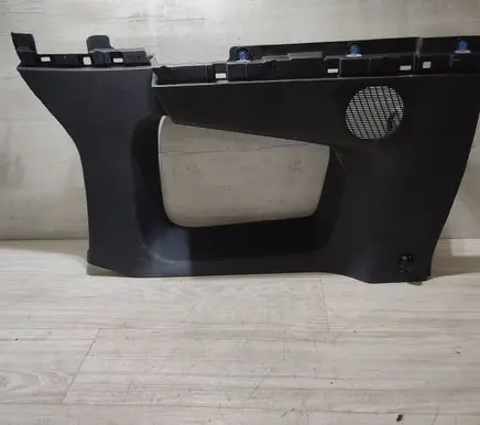 Renault Kangoo III (D)pillar trim (top) 