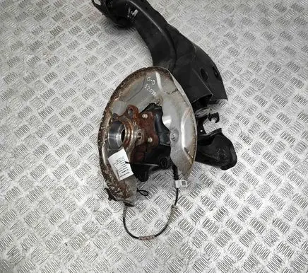 BMW X2 U10 Rear wheel hub 6894208