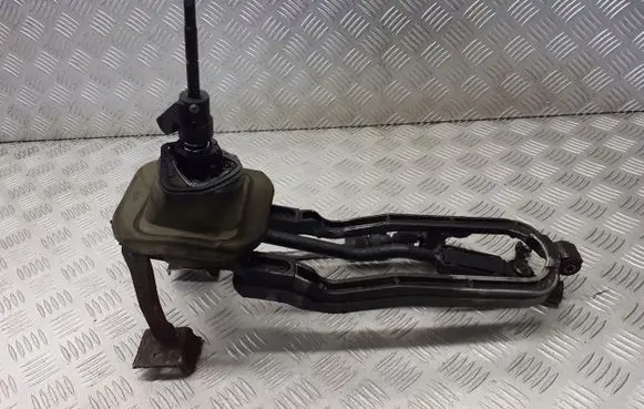 Mercedes-Benz C W203 Gear selector/shifter in gearbox 