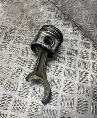 Fiat Ducato Piston with connecting rod