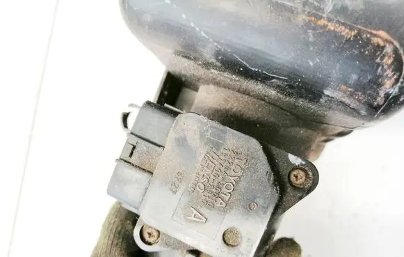 Toyota Yaris Mass air flow meter 2220430010 1974002110