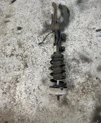 BMW X5 F15 Front shock absorber with coil spring 6863174 10541310 009523